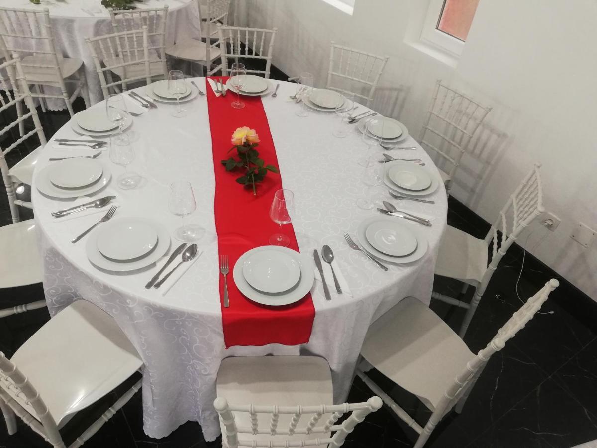 Orşova Red House酒店 外观 照片